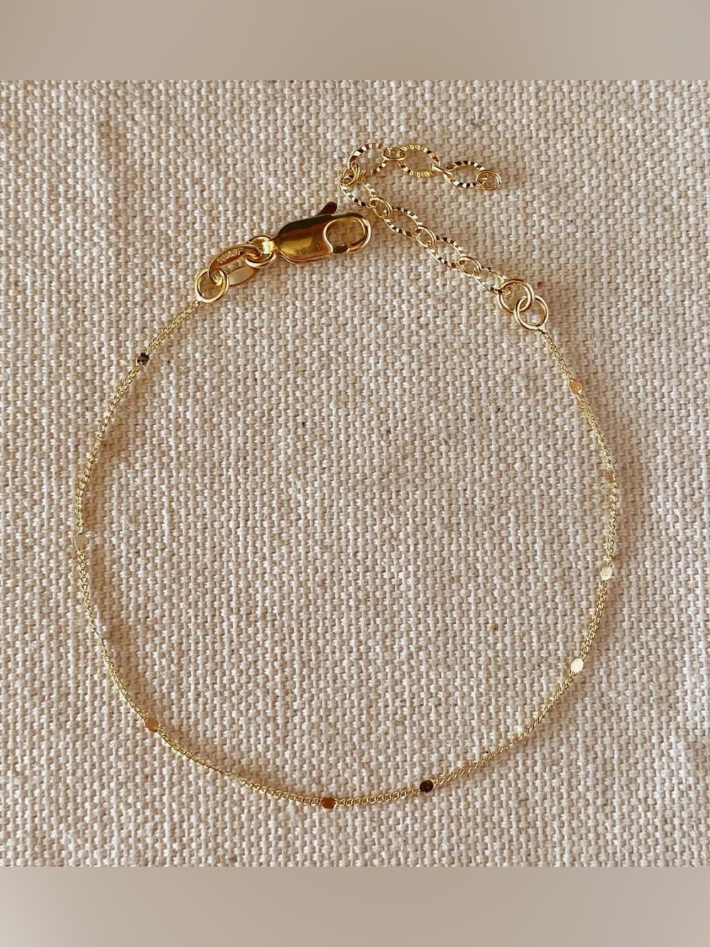 18k Gold Filled 1mm Curb Bracelet with Pressed Details